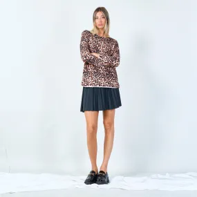 Chic leopard print top wholesale