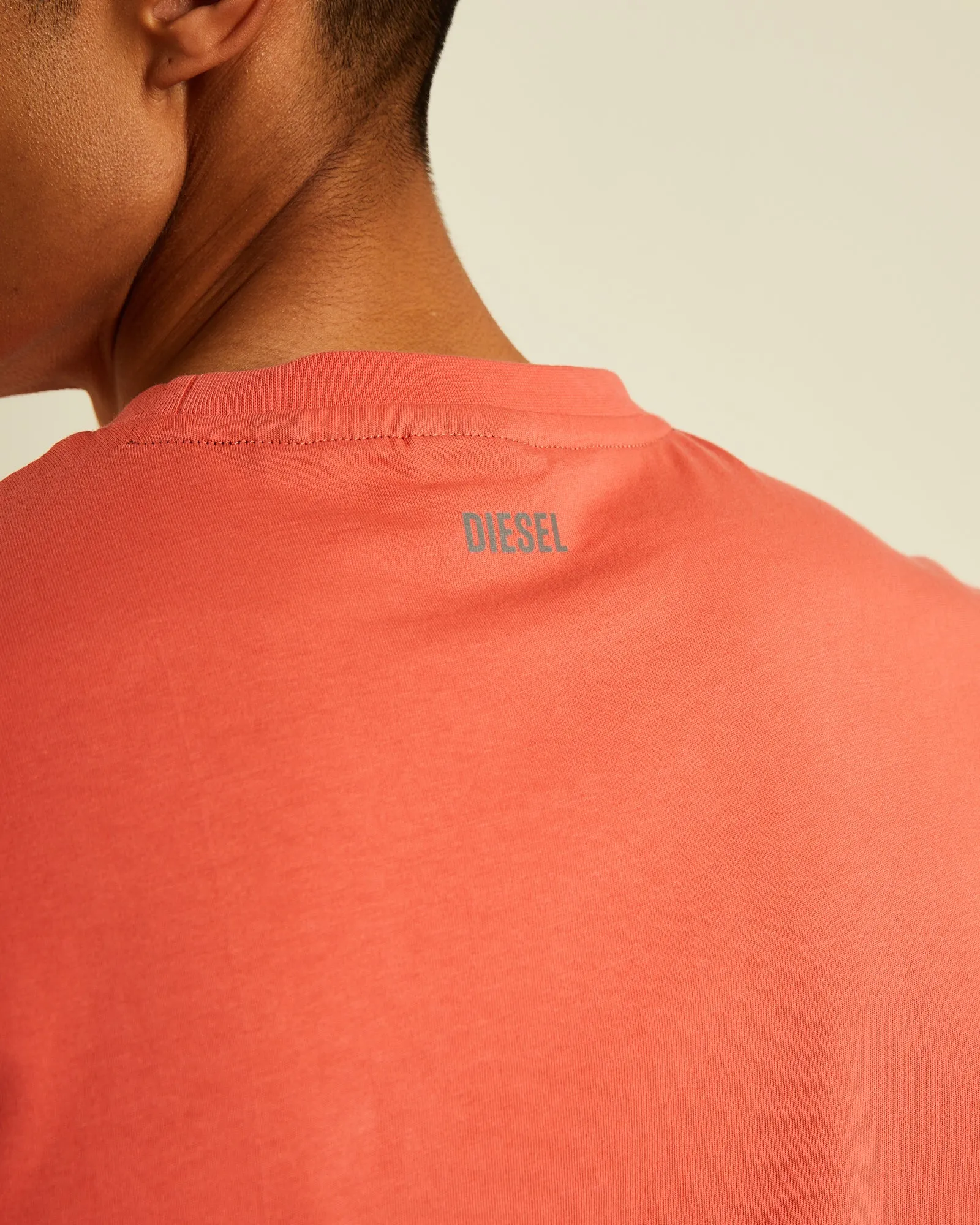 Idris Tee Bright Peach