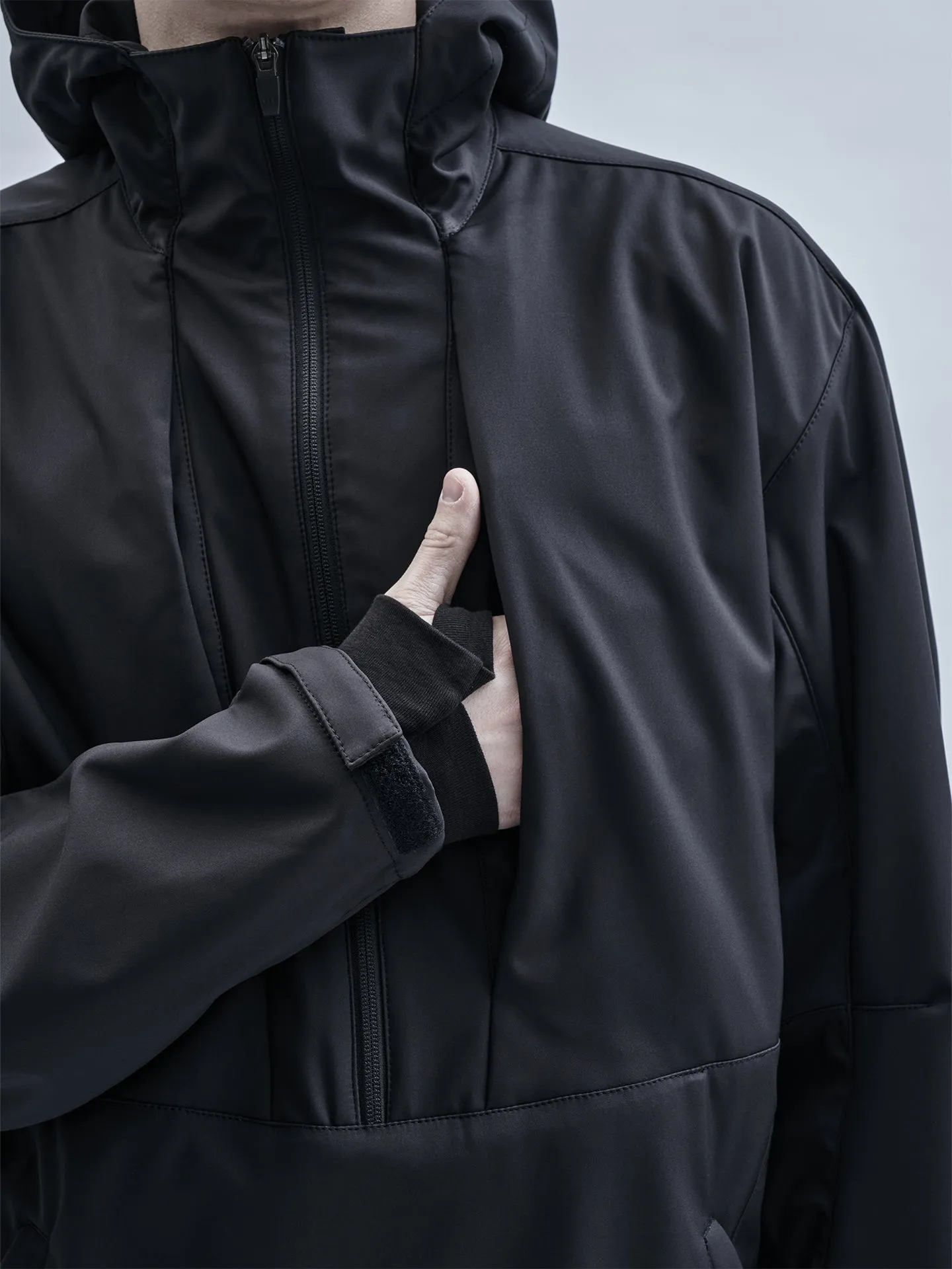 ikur graphene jacket black