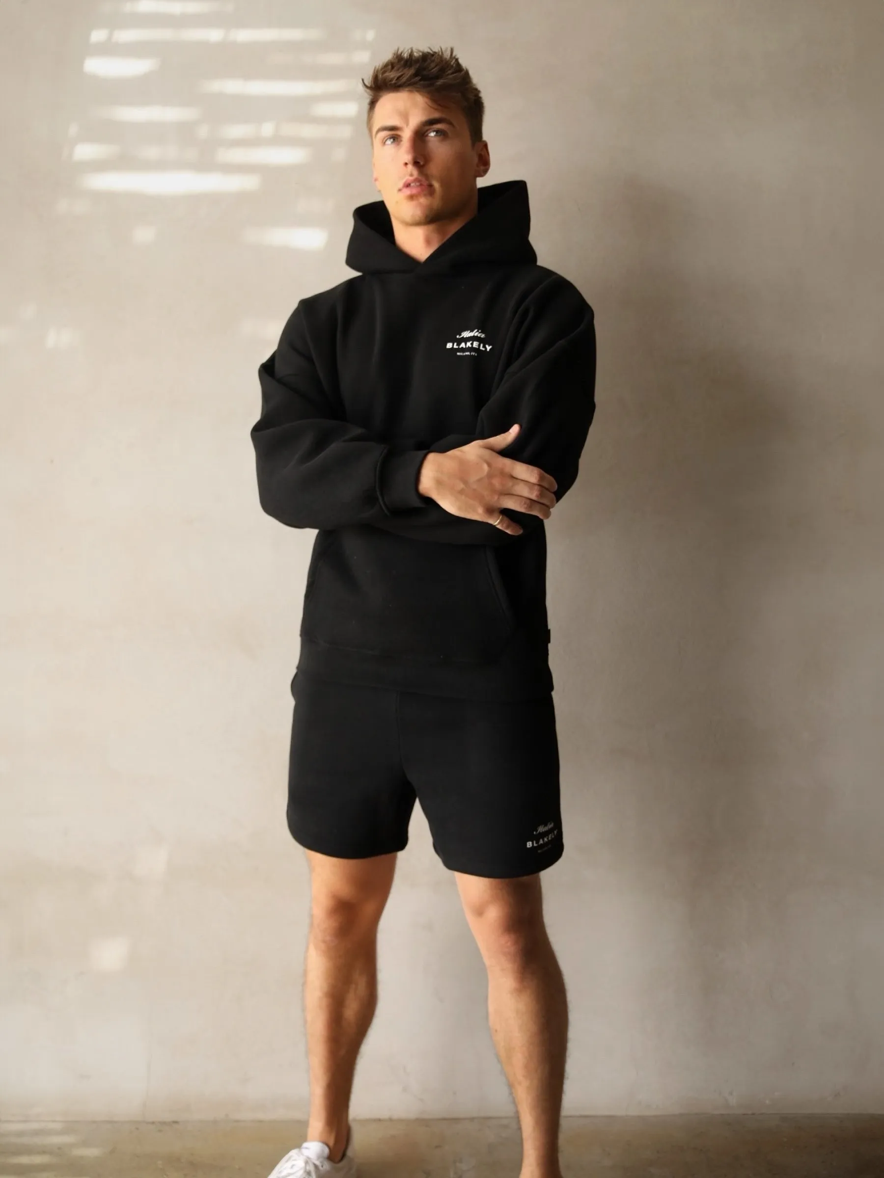 Italia Relaxed Jogger Shorts - Black