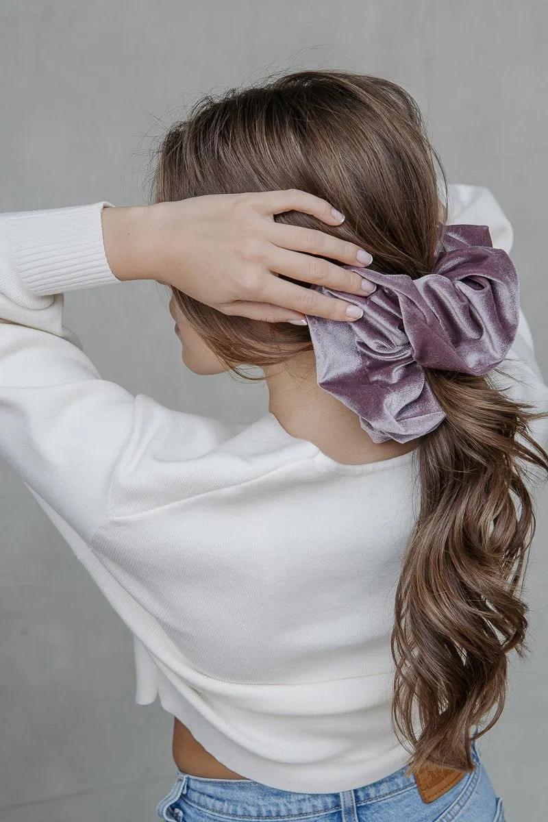 JUMBO VELVET SCRUNCHIES