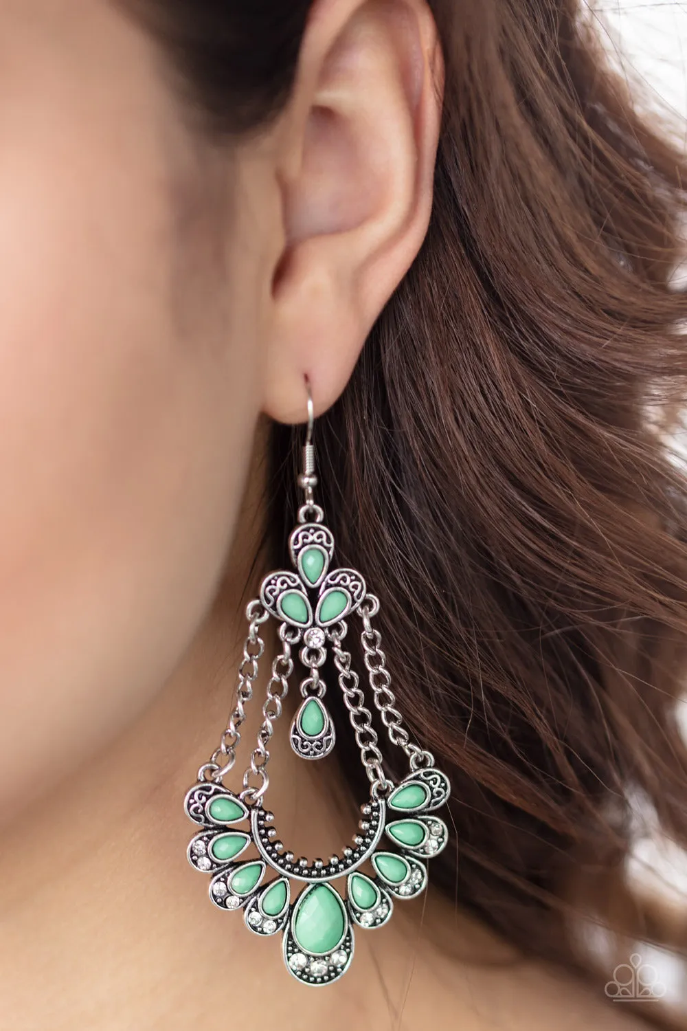 Paparazzi Earring ~ Unique Chic - Green