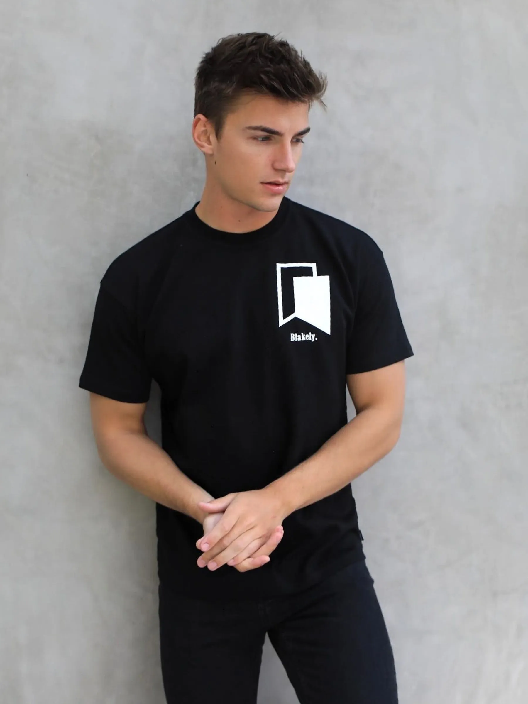 Revolve Relaxed T-Shirt - Black