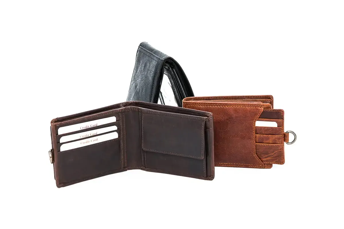 Rugged Hide Ami Wallet